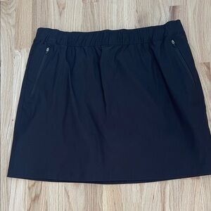 Black Women’s Active Skort with Zip Pockets